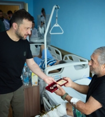 Зеленський у Кропивницькому відвідав підприємство «Ельворті»