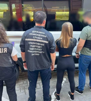 На Одещині затримали зловмисницю, яка втягувала жінок у секс-бізнес