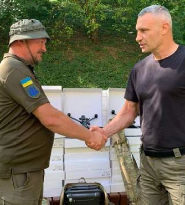 &quot;Покровськ сьогодні – найгарячіший напрямок фронту&quot;: Кличко передав воїнам дрони та систему РЕБ