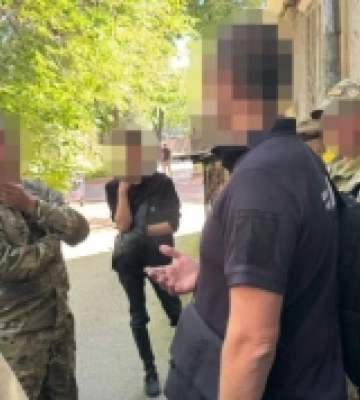 Посадовця одеського ТЦК, якого викрили на багатомільйонній схемі заробітку на військовозобов’язаних, судитимуть