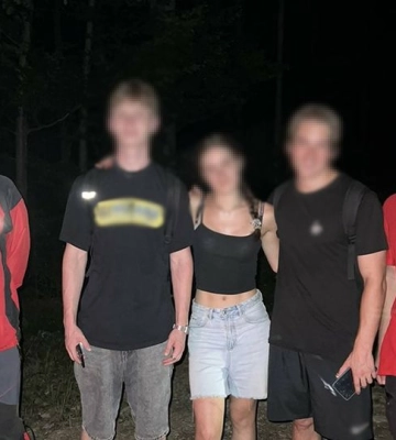 На Львівщині під час прогулянки  в горах заблукали двоє хлопців та дівчина з Києва