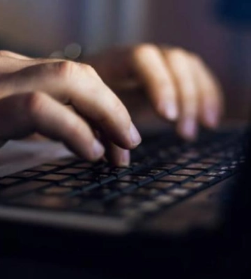 Кіберполіція та ДПС застерігають від фейкових листів із шкідливим ПЗ