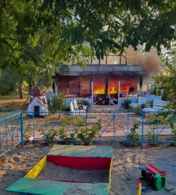 Після обстрілу кафе на Запоріжжі шість дітей перебувають у лікарні, двоє у тяжкому стані – лікарі