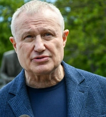 Ультрас «Динамо» розкритикували Суркіса, який голосував проти заборони Московської церкви Ультрас «Динамо» розкритикували Суркіса, який голосував проти заборони Московської церкви