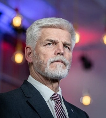 Президент Чехії назвав сценарії завершення війни
