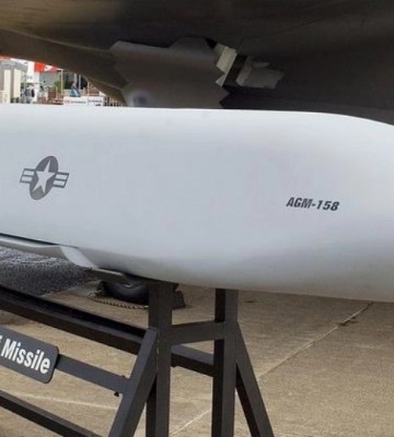 США збільшують виробництво ракет повітряного базування JASSM та LRASM