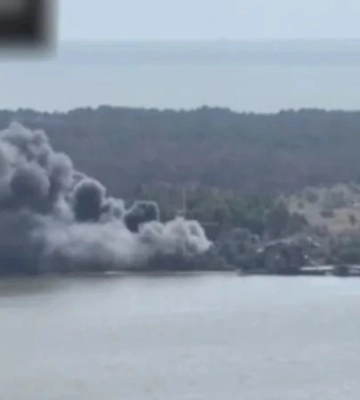 Удар по Кинбурнской косе: в ВМС показали видео и поделились подробностями