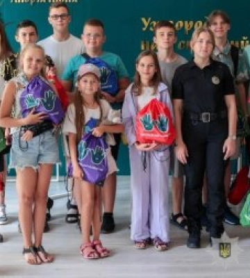 На Закарпатті кіберполіцейські провели для діток урок безпеки в Інтернеті