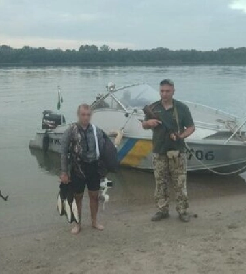 Мешканець Ізмаїла намагався на акваскутері та в ластах перетнути кордон через Дунай, - ДПСУ