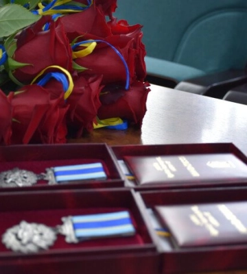 У Луцьку вручили державні нагороди родинам загиблих героїв-захисників
