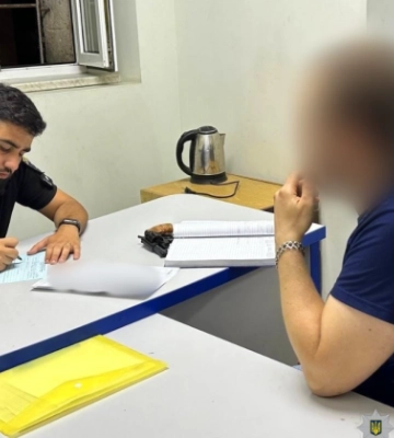 В Одесі чоловік погрожував військовослужбовцям ТЦК пістолетом під час перевірки документів