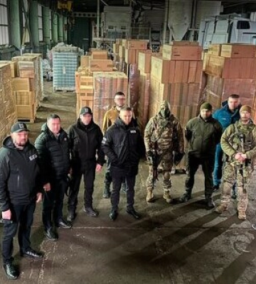 БЕБ виявило масштабну схему контрабанди сигарет за кордон у цистернах. ФОТОрепортаж