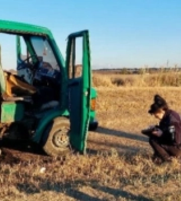 Намагався пограбувати та кинув у людей гранату: мешканець Одеської області проведе у в’язниці 11 років та позбудеться майна