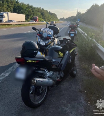 У Рівному мотоцикліст втікав від патрульних - у нього виявили ознаки наркотичного сп&#039;яніння