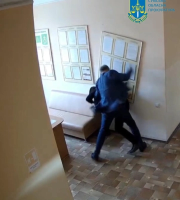 Очільнику громади, який спричинив секретарю ради тілесні ушкодження, повідомлено про підозру
