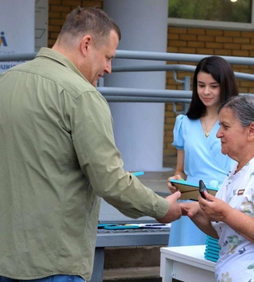 Более 100 переселенцев из Мариуполя получили сертификаты на новое жилье в Днепре