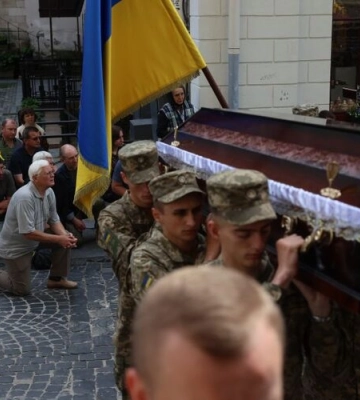Завтра Львів попрощається з воїнами Ігорем Дубиком, Богданом Обоїстом, Олегом Процайлом