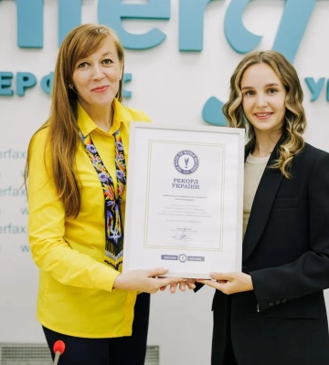До Книги світових рекордів потрапила 14-річна українка, яка підкорила Кіліманджаро