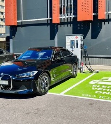 В Україні розпочав роботу новий оператор зарядних станцій ECOSAT