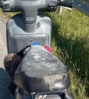 У Рівненському районі поцупили мопед у літнього грибника