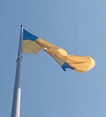 У Полтаві замайорів найбільший державний прапор регіону