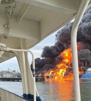 У ВМС ЗСУ підтвердили удар по порту "Кавказ" та знищення залізничного порому із пальним 22 серпня