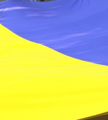 Спогади рівнянки, як вперше підняли синьо-жовтий стяг на Рівненщині (ВІДЕО)