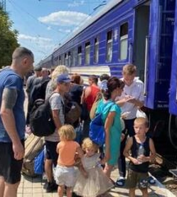 У серпні на Полтавщину евакуювали майже 100 переселенців із Донеччини