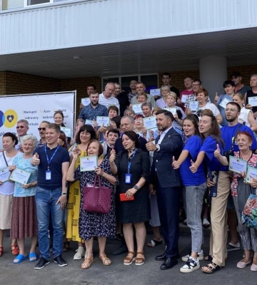Сім&#039;ї із Маріуполя отримали нове житло у Дніпрі, облаштоване за підтримки Фонду Ріната Ахметова
