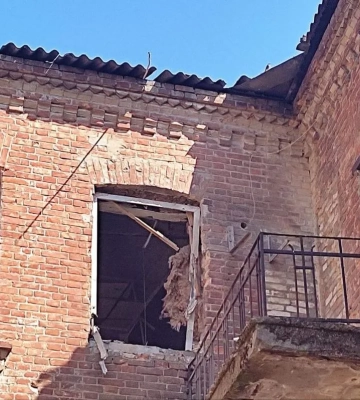 Днем враг бил артиллерией и дронами по Никопольщине: повреждены дома и линия электропередач