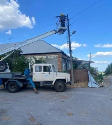 Енергетики відновили електропостачання у 10 населених пунктах Дніпропетровщини