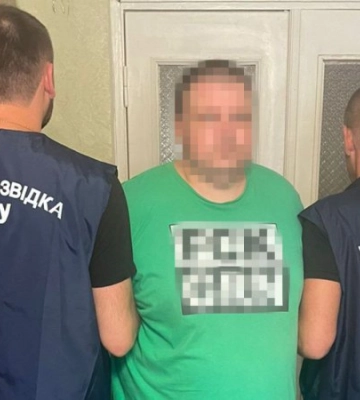На Одещині посадовців міграційної служби викрили на організації схеми для ухилення від мобілізації