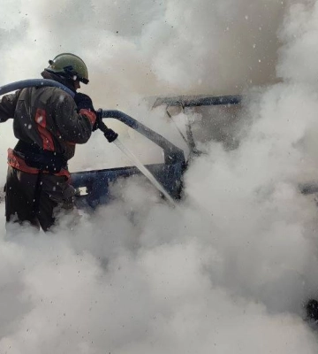На Волині автомобіль загорівся під час руху