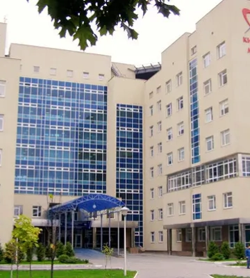 В Киеве трансплантологи совершили уникальную операцию по пересадке сердца