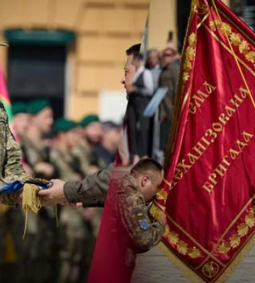 Зеленський присвоїв бригаді найменування &quot;Привид Києва&quot; та вручив бойові прапори