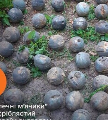 Сапери знищили 60 боєприпасів зі збитої російської ракети Х-101 у Києві. ФОТОрепортаж