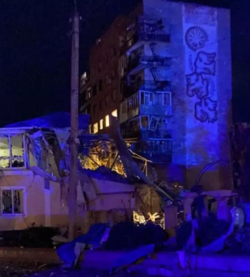 Армія РФ вночі вдарила по готелю в Краматорську: постраждали журналісти