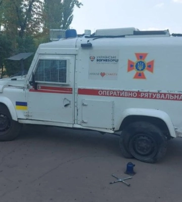 Окупанти на Донеччині атакували дроном авто евакуаційної групи &quot;ФЕНІКС&quot;: що відомо