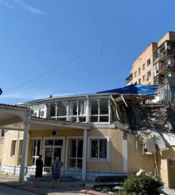 У МЗС України назвали удар по готелю в Краматорську варварським злочином