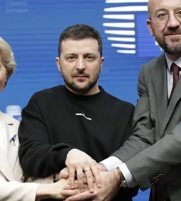 Таємниця української незалежності. Навіщо влада на шляху до ЄС знищує сільські громади та розпродає землю великому бізнесу