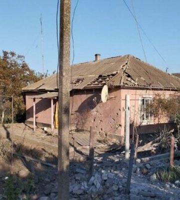 Рашисти вкрили з артилерії Томину Балку на Херсонщині: Пошкоджено житлові будинки. ФОТОрепортаж