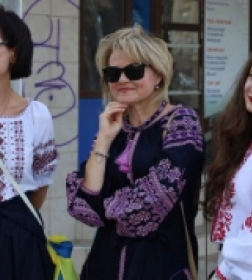 У Миколаєві до Дня Незалежності Україні відбулася хода у вишиванках