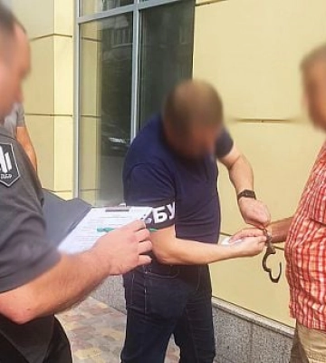 У Дніпрі викрито двох осіб, які допомагали військовозобов’язаному ухилитися від мобілізації. ФОТО