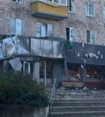 У Луцьку обстріляли будинок із супермаркетом SPAR: що з персоналом