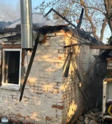 Наслідки російської атаки: у Черкаській області сталася пожежа (ФОТО)