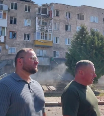 Мешканцям постраждалих від обстрілу будинків у Луцьку надають допомогу. На місці – голова ОВА і мер