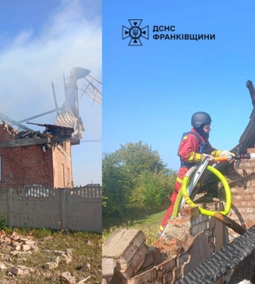 На Прикарпатті рятувальники ліквідували пожежі, що виникли через падіння уламків ракет. ФОТО