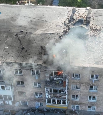 Забудовники відновлять обстріляні будинки у Луцьку. В області розгорнули пункти незламності