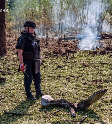 На Харківщині сапери ДСНС вилучили залишки ворожої ракети