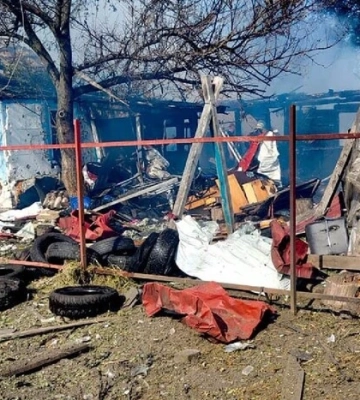 Обстріл Київщини: рятувальники показали наслідки ворожого удару 